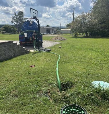 Draining a septic tank on progress.